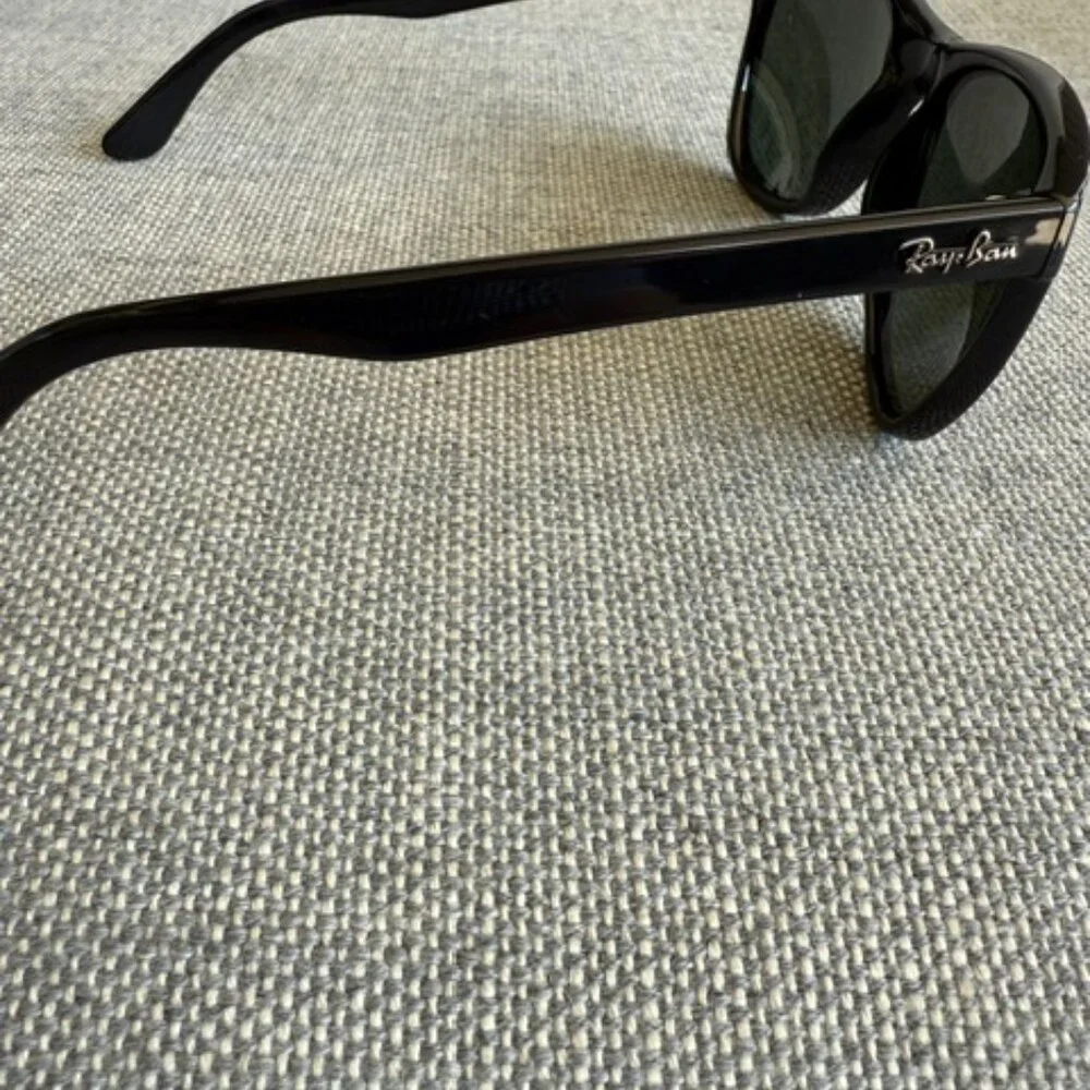 Ray-Ban Sunglasses RB4184, Black Frames with Polarized Green Lenses and Leather - Picture 4 of 11